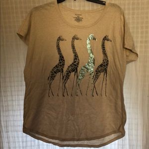 Sonoma giraffe graphic tee